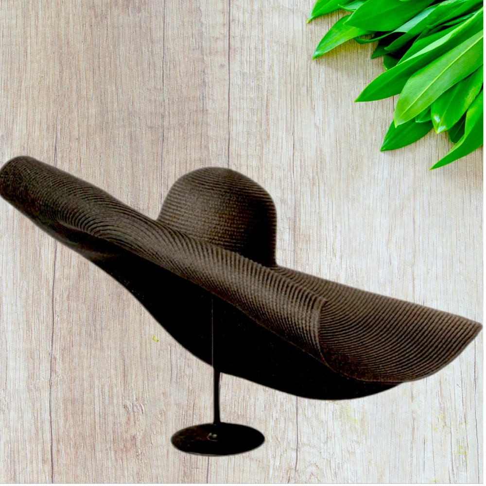 Black oversized hat